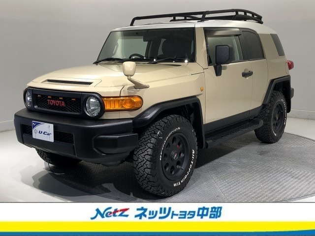 Toyota FJ Cruiser 2