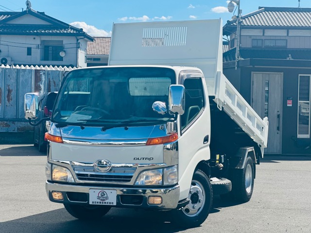 Hino Dutro 1