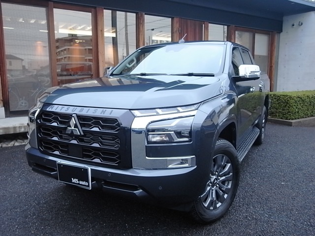 Mitsubishi Triton 1