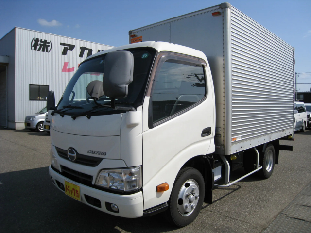 Hino Dutro 1