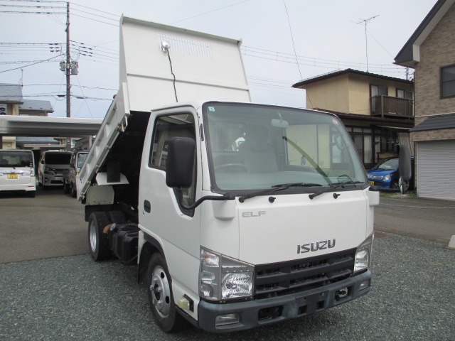 Isuzu Elf 1