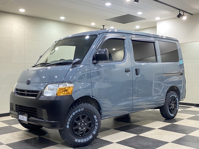 Toyota Town Ace Van 1