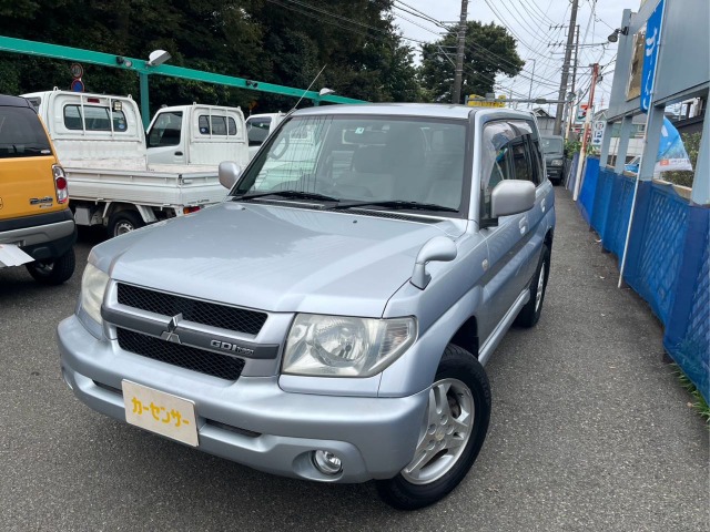 Mitsubishi Pajero iO 1