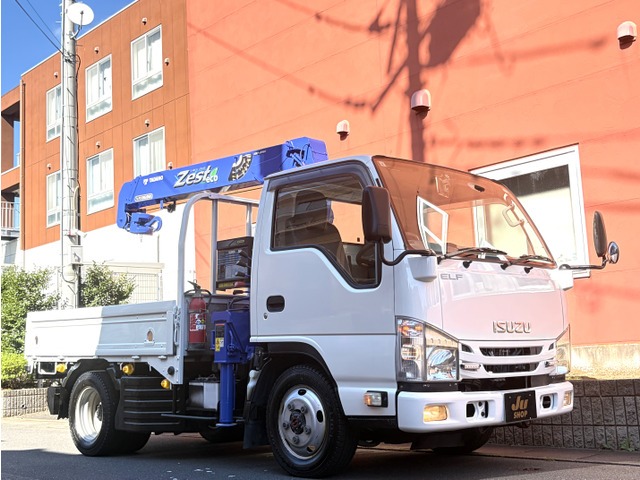 Isuzu Elf 1