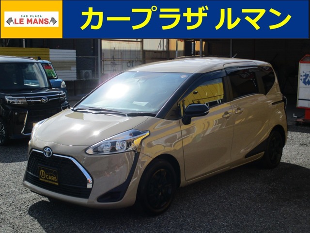 Toyota Sienta 1