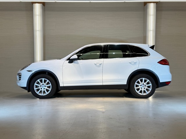 Porsche Cayenne 1