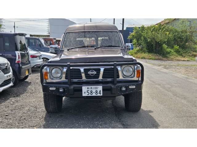 Nissan Safari 2