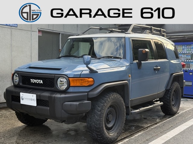 Toyota FJ Cruiser 2
