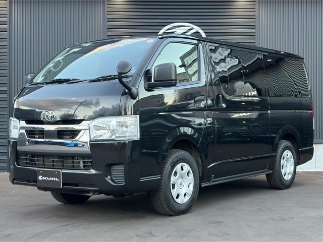 Toyota Hiace Van 1