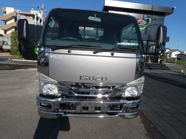 Isuzu Elf 2