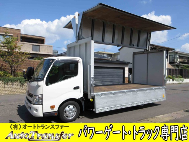 Hino Dutro 1