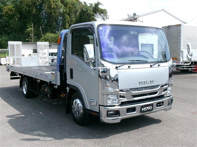2019 Isuzu Elf