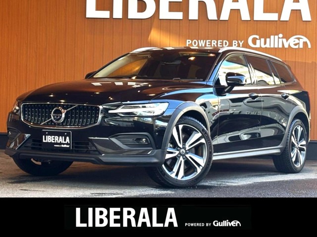 2022 Volvo V60 Cross Country