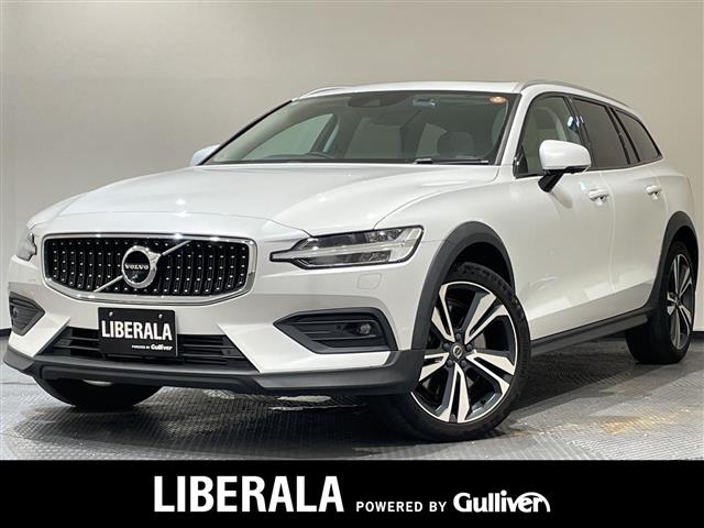 2020 Volvo V60 Cross Country