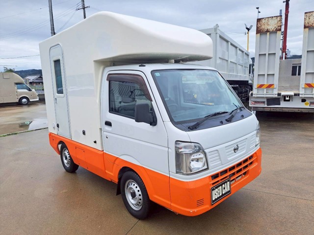 Nissan Clipper 1