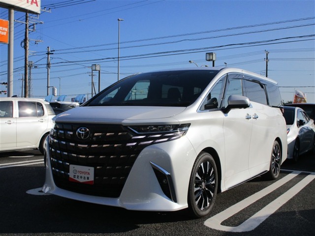 Toyota Alphard 1