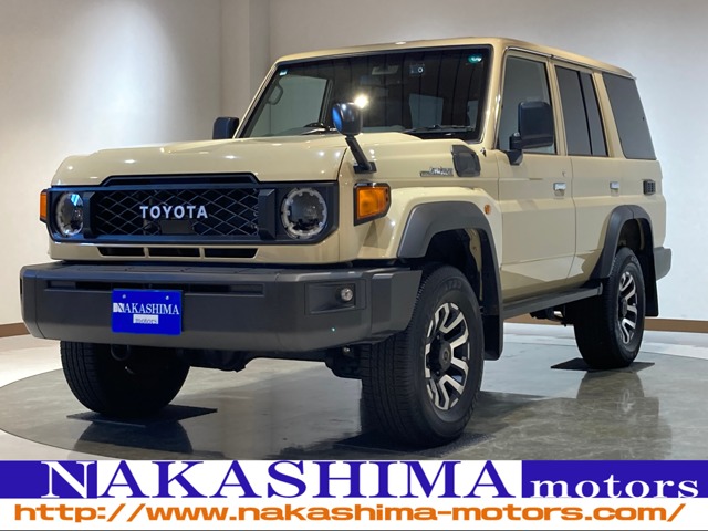 Toyota Land Cruiser 70 2