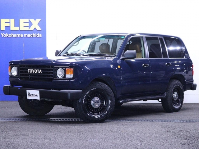 Toyota Land Cruiser 100 2