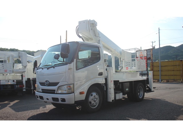 2012 Hino Dutro