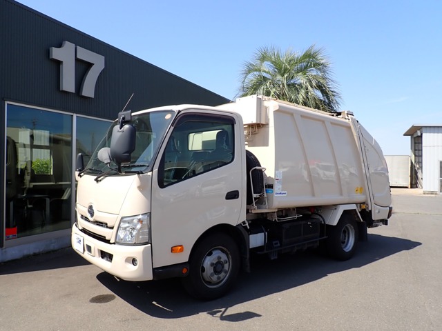2021 Hino Dutro
