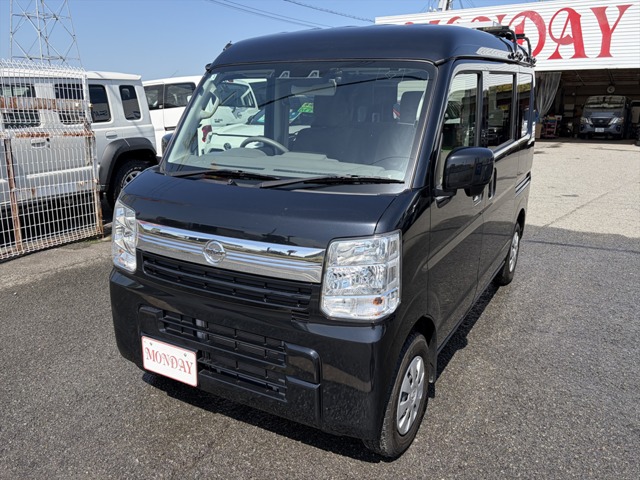 Nissan NV100 Clipper 1