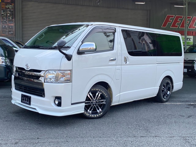 Toyota Hiace Van 1