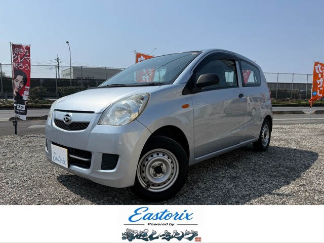 Daihatsu Mira 1
