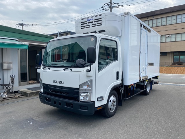 Isuzu Elf 1