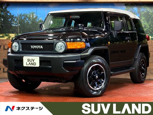 Toyota FJ Cruiser 2