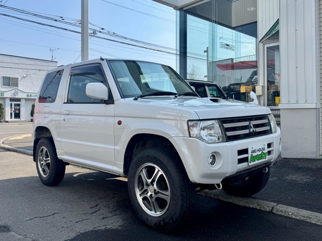 Mitsubishi Pajero Mini 1