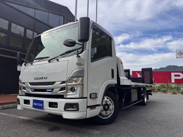 2024 Isuzu Elf