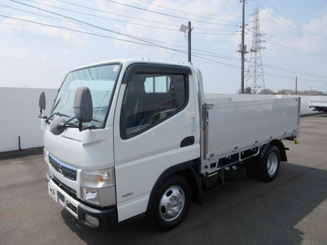 Mitsubishi Fuso Canter 1