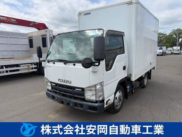2013 Isuzu Elf Van