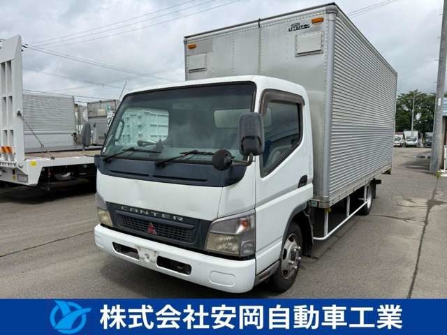 Mitsubishi Fuso Canter 1