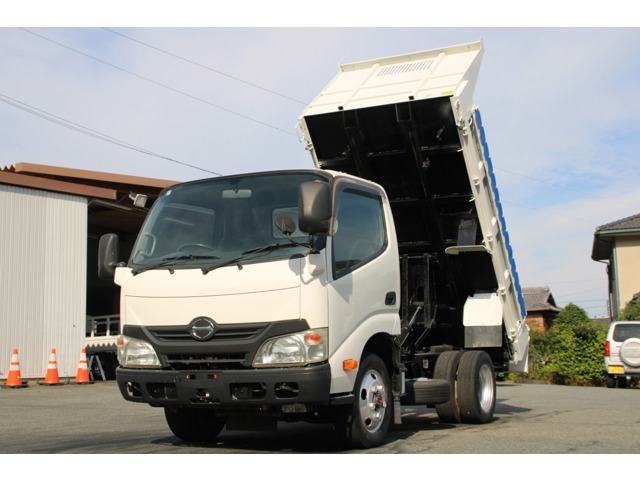 Hino Dutro 1