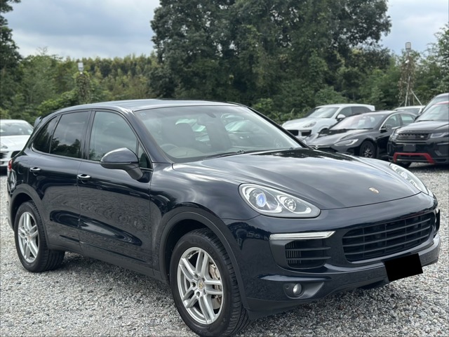 Porsche Cayenne 2