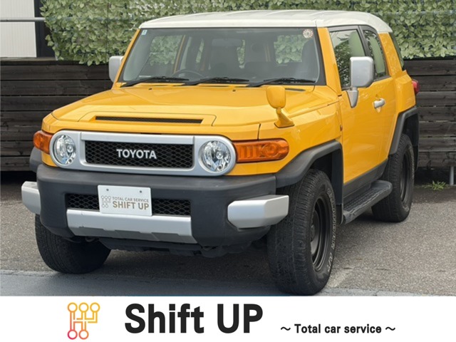 Toyota FJ Cruiser 2