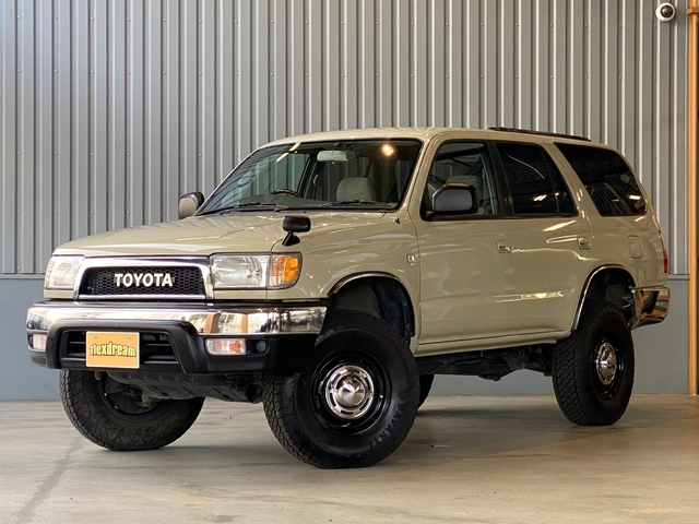 Toyota Hilux Surf 2