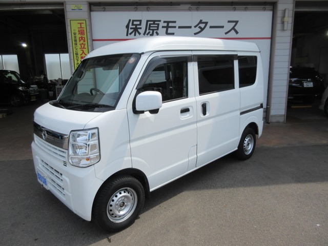 Nissan NV100 Clipper 1