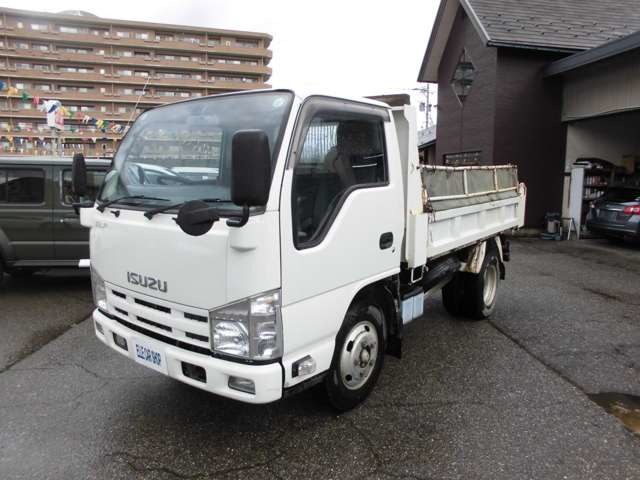 Isuzu Elf 1