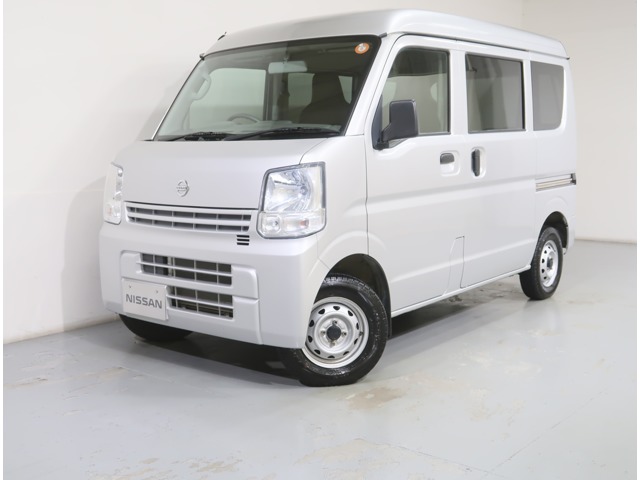 Nissan NV100 Clipper 1