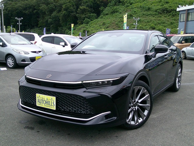 Toyota Crown Crossover 1