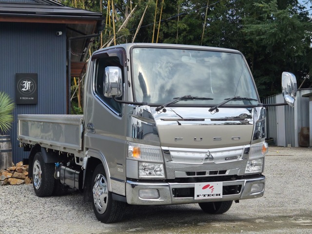 Mitsubishi Fuso Canter 1