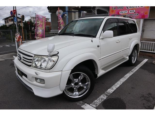 Toyota Land Cruiser 100 2