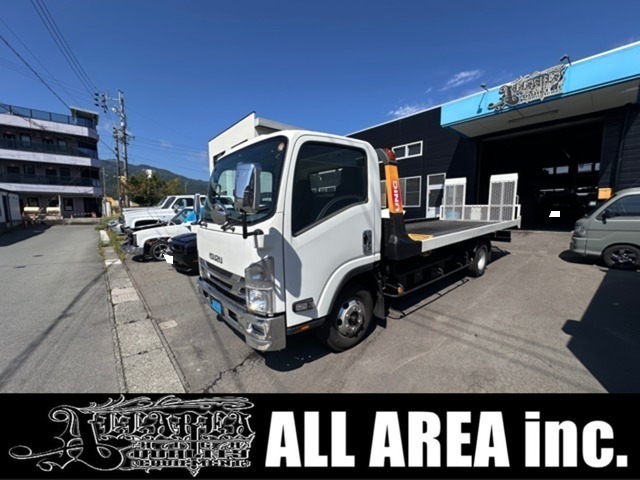 2018 Isuzu Elf