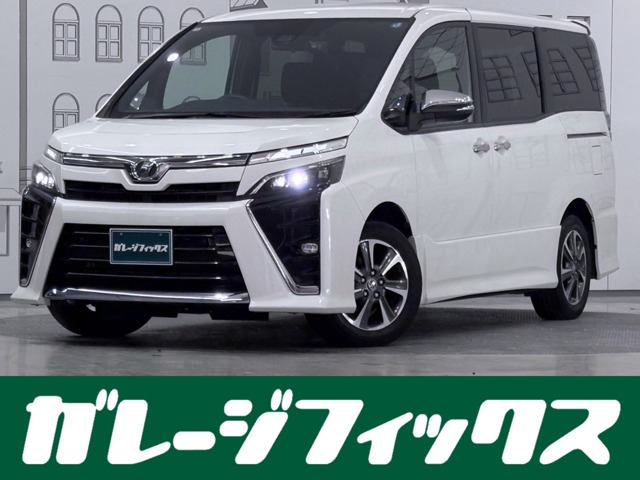 Toyota Voxy 1