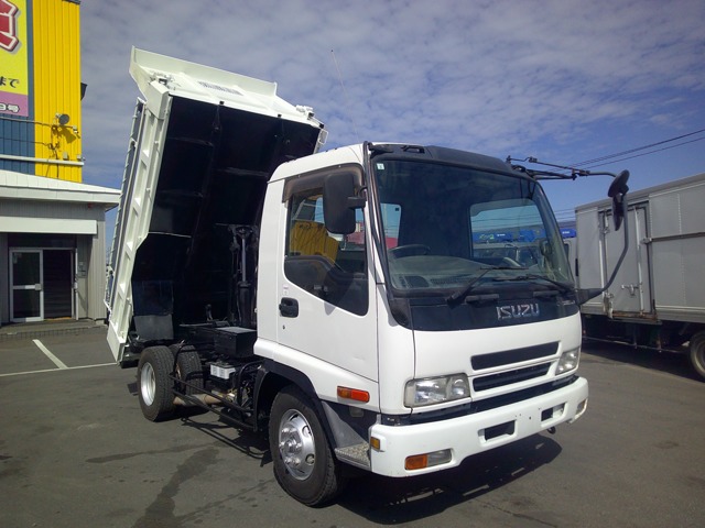 Isuzu Forward 1