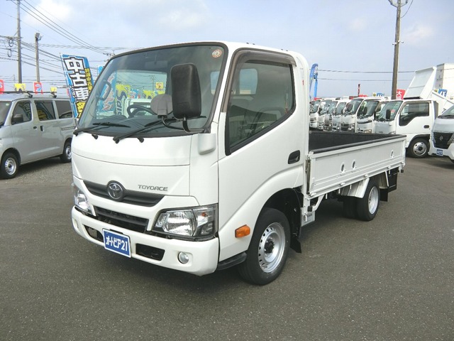 Toyota Toyoace 1