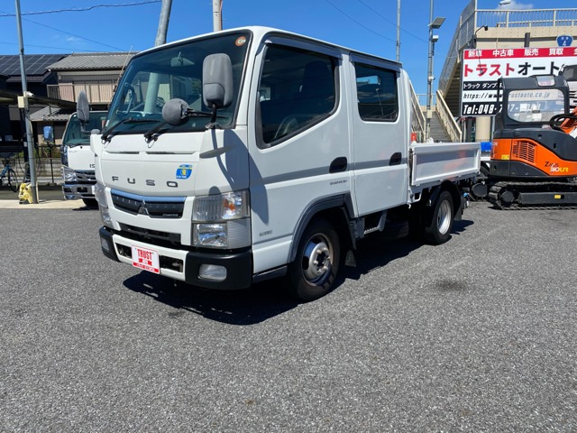 Mitsubishi Fuso Canter 1
