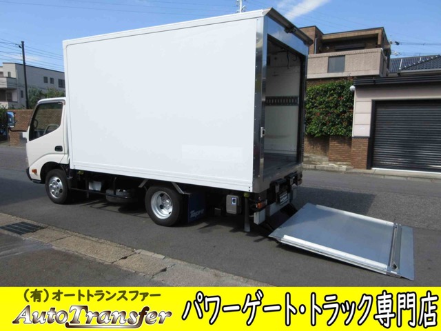 2010 Hino Dutro